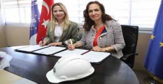 ''Beyaz Baretli Kadınlar'' için Karşıyaka'da örnek iş birliği