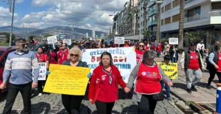 İzmir'de ''Farkındalık'' için adım attılar
