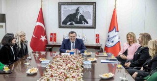 Anadolu kadınları sahaya çıkıyor