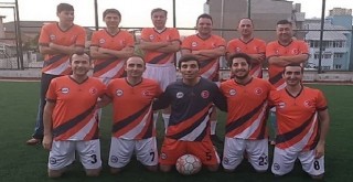 Karşıyaka Kurumlar Futbol Turnuvası'nda gol yağmuru...