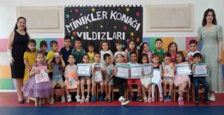 Minikler Konağı ilk mezunlarını verdi
