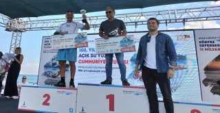 Bostanlısporlu yüzücü Servet Ateş İkinci...