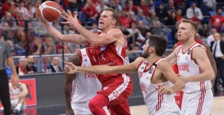 Michael Roll Pınar Karşıyaka'da