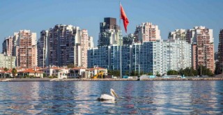 İzmir, Uluslararası Avrupa Demokrasi Başkenti Şehirler Ağı’na Katıldı