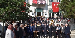 Karşıyaka Öğretmenler Lokali açıldı