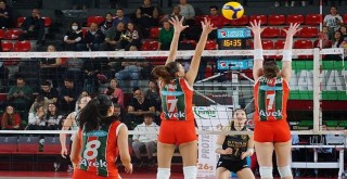 Karşıyaka'dan lidere geçit yok!