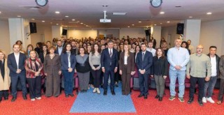 Başkan Tugay'dan kamu çalışanlarına: İzmir’e ve Türkiye’ye sahip çıkın