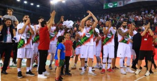 Pınar Karşıyaka, Galatasaray'ı konuk ediyor