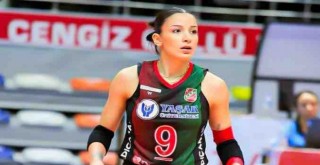 Karşıyaka'da Simay Akdağ yuvaya döndü