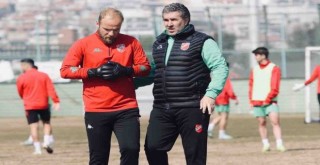 Karşıyaka, Düzcespor'u konuk ediyor