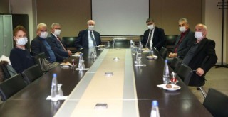 Odunpazarı Belediye Başkanı Kazım Kurt'tan geçmiş olsun ziyareti