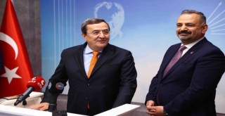 Batur: İzmir’in sorunlarını iyi bilen biri olarak çözmeye talibim