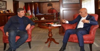 Başkan Tugay'ı vekil Polat ziyaret etti