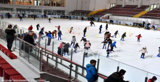 Karnesini getirenler ücretsiz kayıyor...