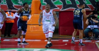 Pınar Karşıyaka'da bir ayrılık daha...