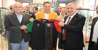 Zafer Partisi Genel Başkanı Ümit Özdağ KSK Müzesi'ni gezdi...