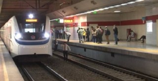 Nergiz İZBAN İstasyonu'nda intihar etti