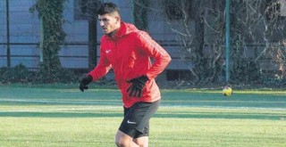 Yeni Mersin İdmanyurdu'ndan Karşıyaka'ya