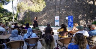 Şato’da ''Bizim Mahalle Sohbetleri'' başladı