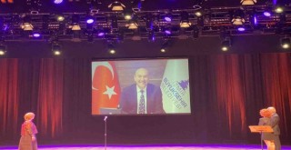 ​Başkan Soyer’e üç ödül birden