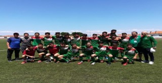 Karşıyaka U14 şampiyon olarak Türkiye Şampiyonası'nda