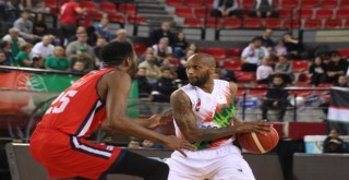 Pınar Karşıyaka'dan Bahçeşehir'e 31 fark