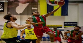 Karşıyaka, Fenerbahçe Beko'yu İstanbul'da yendi