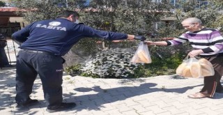 Çeşme Belediyesi’nden ekmek dayanışması