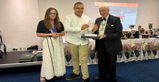 Otizmli yüzücü Tuna Tunca Türkiye’nin gururu oldu