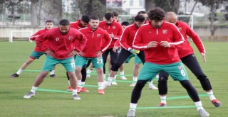 Karşıyaka son 6 haftaya Play-Off bandının 4 puan gerisinde giriyor