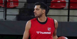 Karşıyaka'yı Egemen Güven'in sakatlığı düşündürüyor