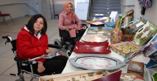 Bayraklı’da engeller sevgiyle aşıldı