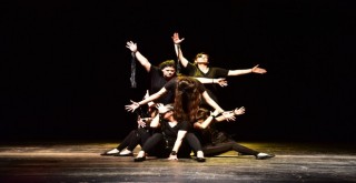 Bornovalı kadınların sahne heyecanı