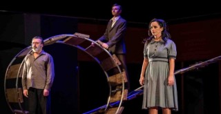 Memleketimden İnsan Manzaraları İzmir’de sahnelendi