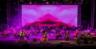 Mor ve Ötesi'nden İEF'de senfonik rock konseri