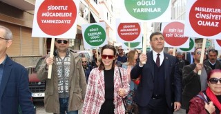 Tugay: Kadın haklarına sahip çıkmak, en çok Karşıyaka ve Karşıyakalılara yakışır