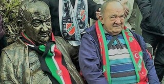 Bir Baba Hindi Mustafa'yı kaybettik...