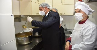 Ücretsiz yemekler hazır