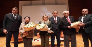 Uğur Mumcu için CHP İzmir'den anlamlı tören