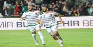 Karşıyaka'da ayrılık...