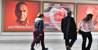 İzmir, Fethi Sekin ve Musa Can'ı unutmadı