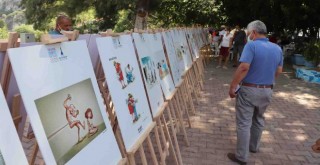 Ödüllü karikatürler ile mizah Karaburun’da