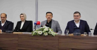 Dağ: Bayraklı ve Karşıyaka Dağ Yolu gibi yeni alternatif yollar açacağız