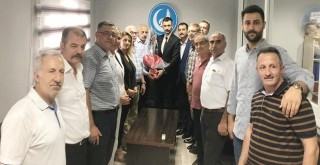 MHP Karşıyaka, İzmir Ülkü Ocakları yeni başkanını ziyaret etti