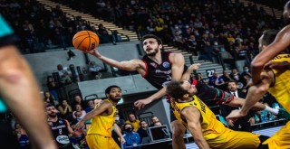 Pınar Karşıyaka, Polonya'da devam dedi