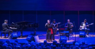 Fado'nun Divası büyüledi