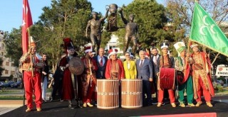 Karşıyaka Halk Eğitim Engelliler Haftası'nı kutladı