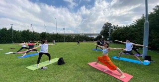 Dünya Yoga Günü etkinliğine büyük ilgi