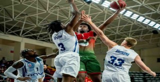 Pınar Karşıyaka, SIG Strasbourg karşısında