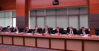 CHP'li Sertel İzmirli depremzedelerin mağduriyeti Meclis’e taşındı